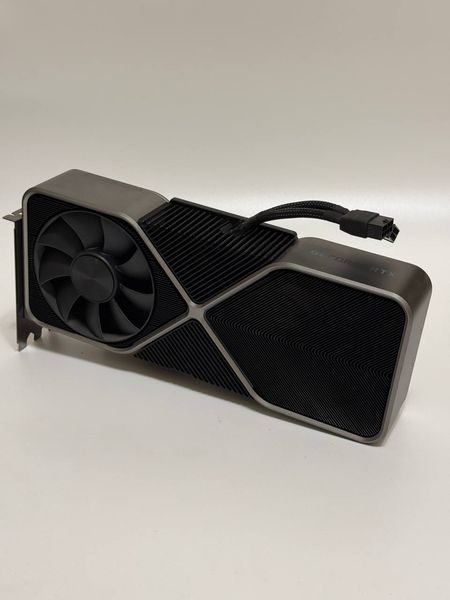 Відеокарта NVIDIA GeForce RTX 3090 24GB Founders Edition Б/В 1748 фото