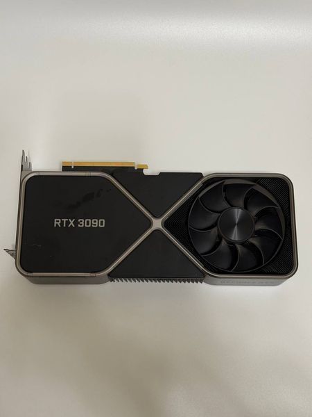 Відеокарта NVIDIA GeForce RTX 3090 24GB Founders Edition Б/В 1748 фото
