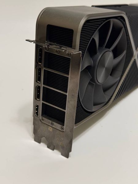 Відеокарта NVIDIA GeForce RTX 3090 24GB Founders Edition Б/В 1748 фото